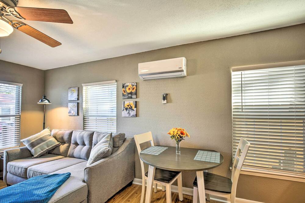 Photo of Bedroom in Midtown