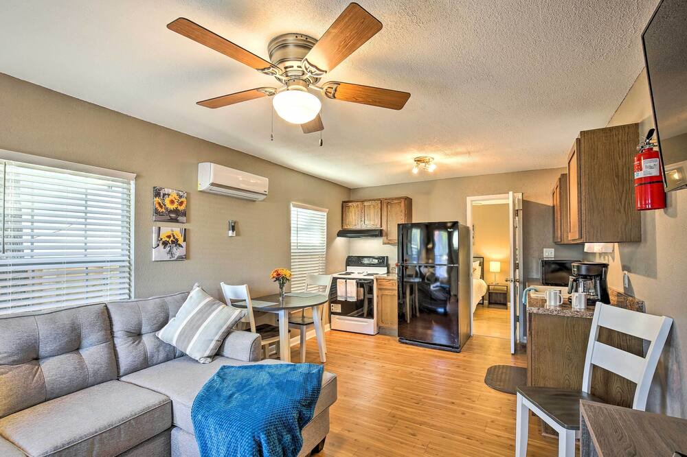 Photo of Bedroom in Midtown