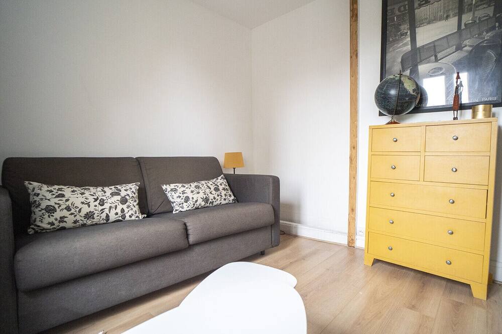 Photo of Livingroom in Les Lilas