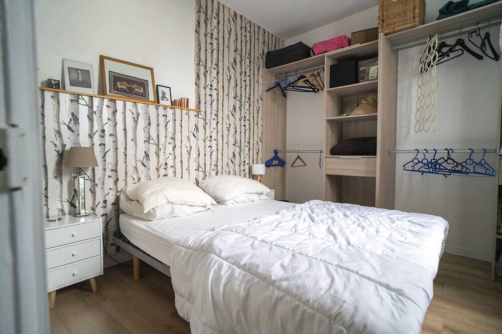 Photo of Bedroom in Les Lilas