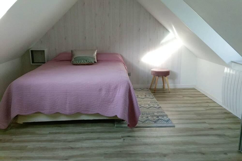 Photo of Bedroom in Arques-la-Bataille