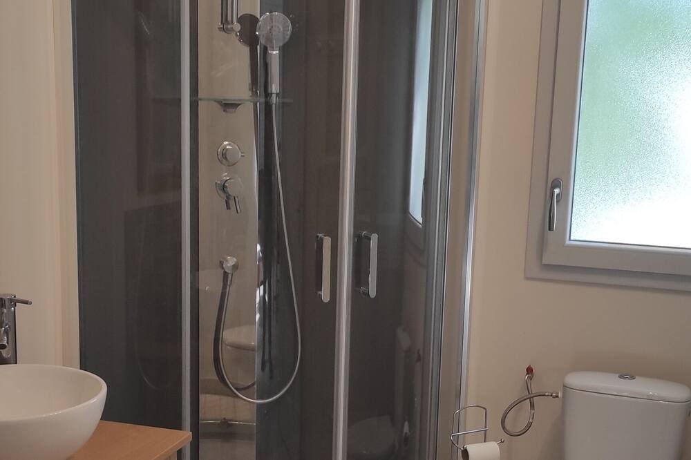 Photo of Bathroom in La Verdiere