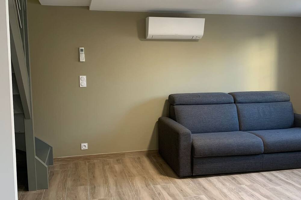 Photo of Livingroom in Aiguillon