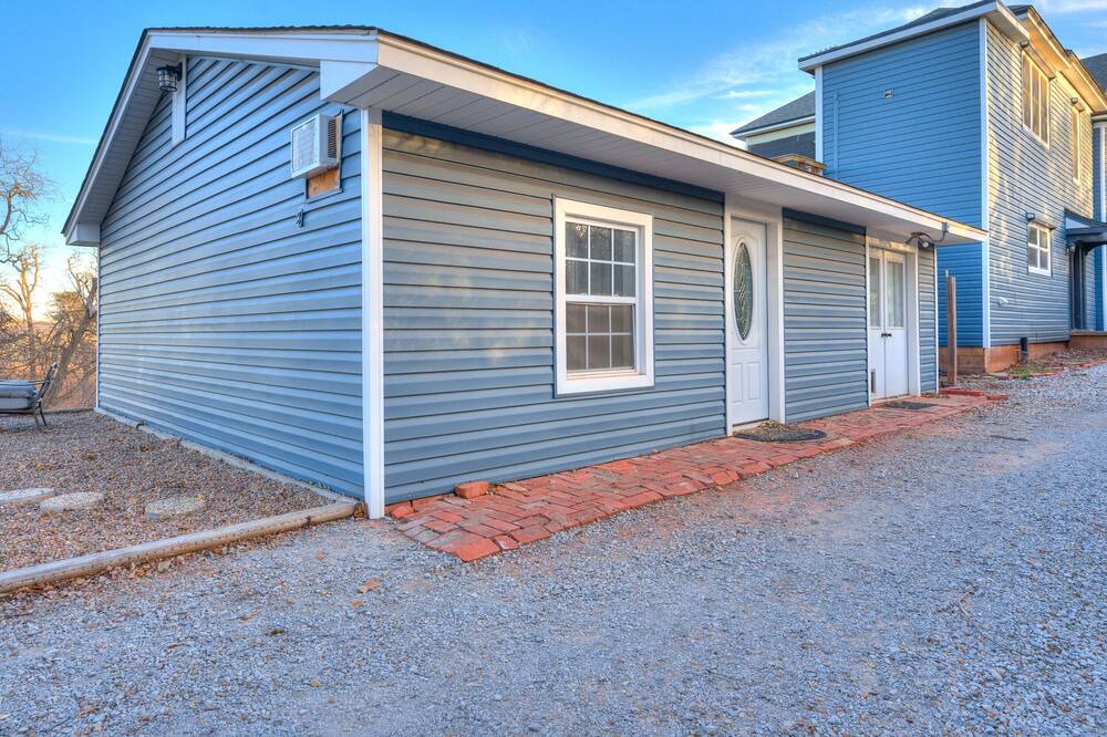 Photo of Outdoor in Guthrie