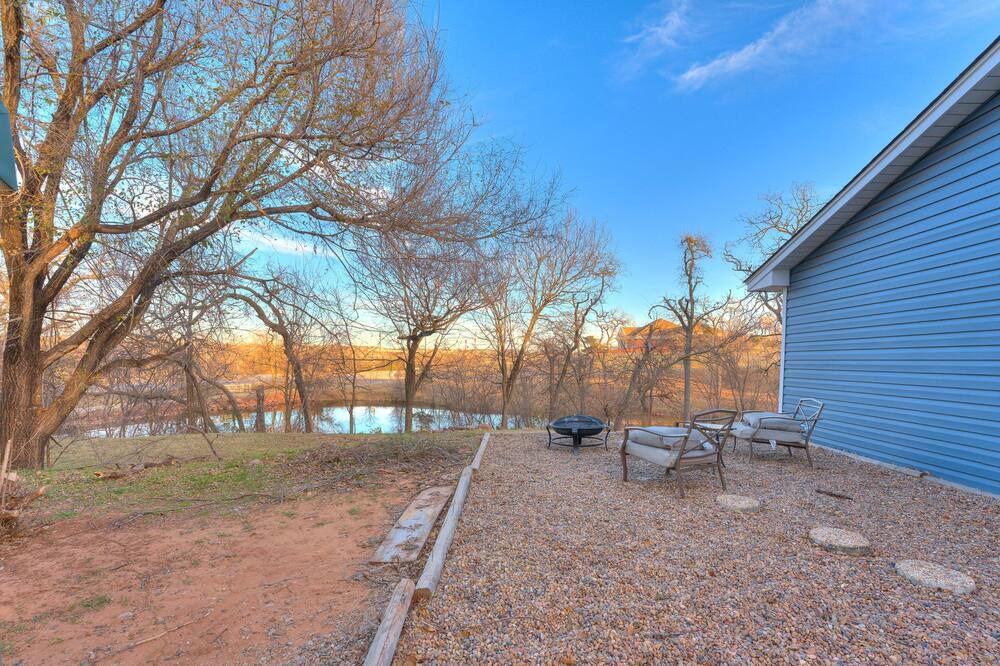 Photo of Outdoor in Guthrie
