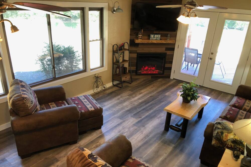Photo of Livingroom in Mount Ida