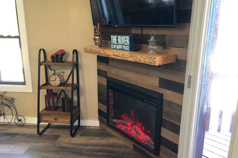 Photo of Bedroom in Mount Ida
