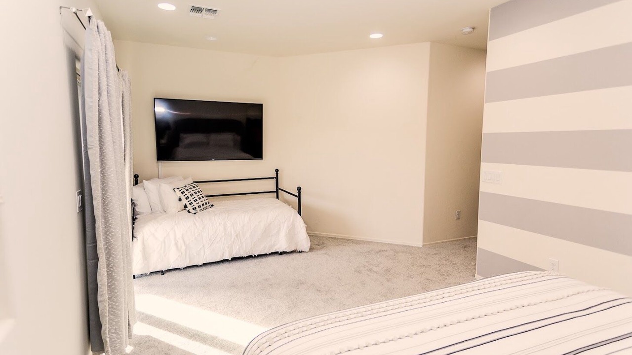 Photo of Bedroom in Limberlost
