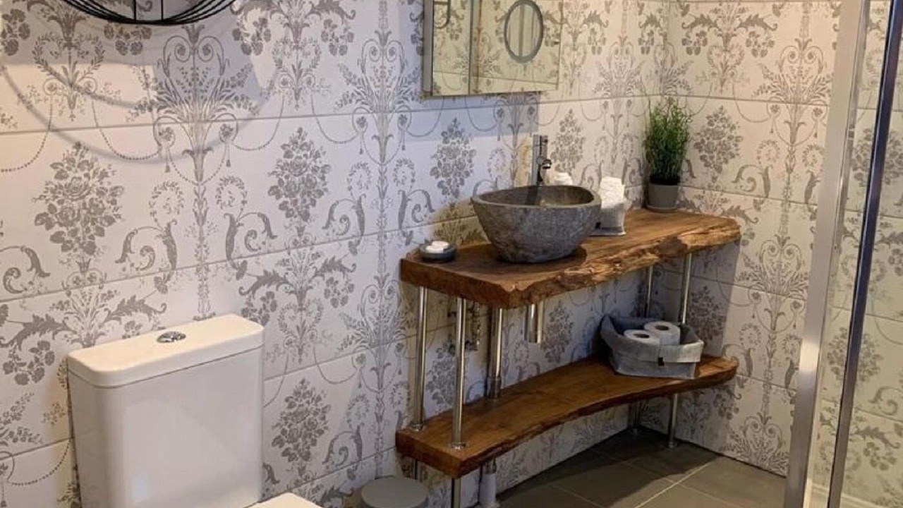 Photo of Bathroom in Meldreth