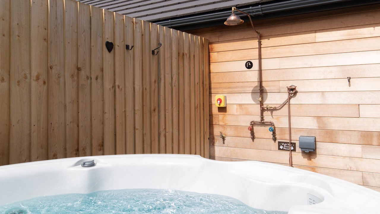 Photo of Bathroom in Tenby