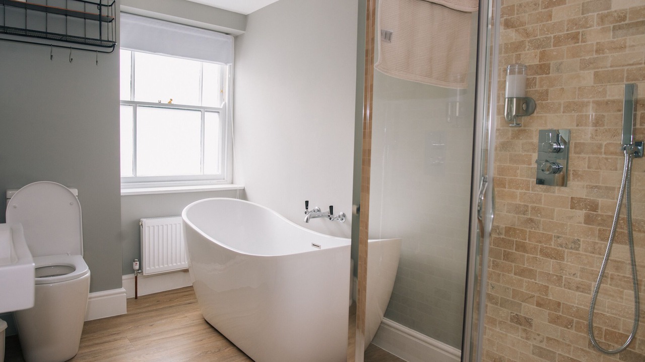 Photo of Bathroom in Appledore