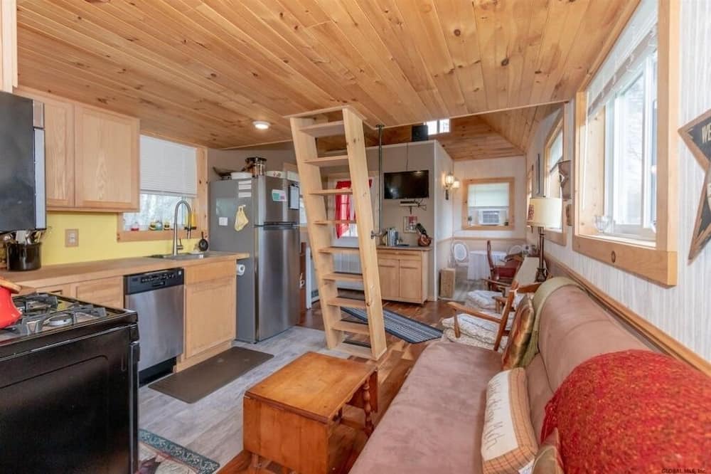 Photo of Livingroom in Jefferson