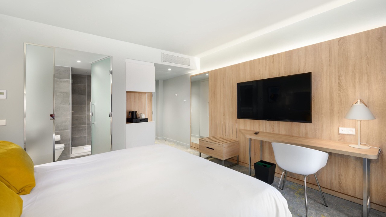 Photo of Bedroom in Roissy-en-France