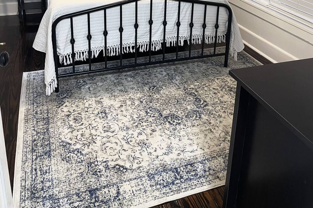 Photo of Bedroom in Mason