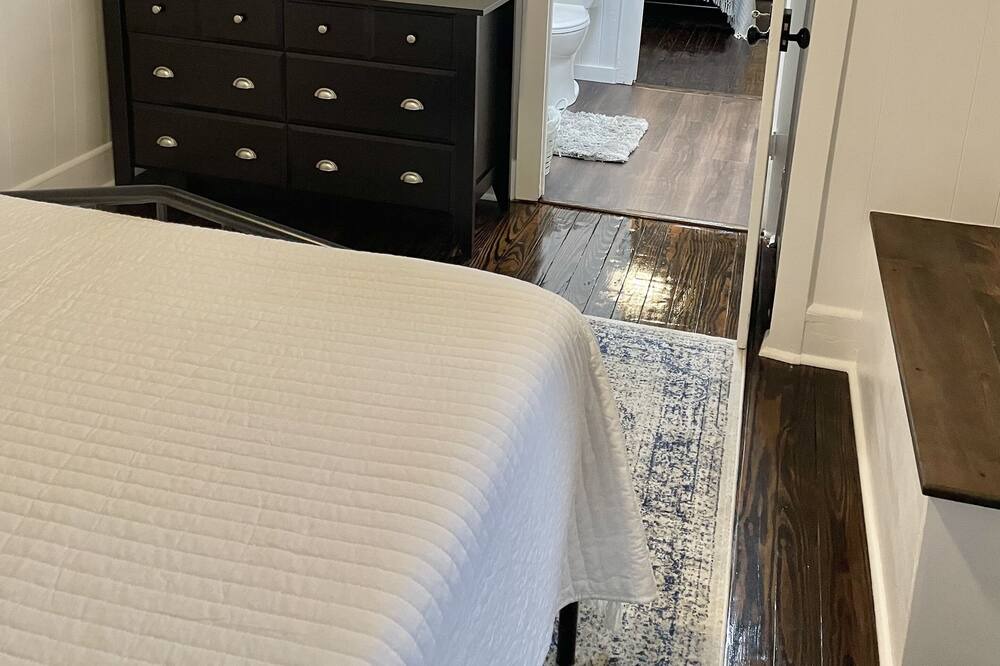 Photo of Bedroom in Mason