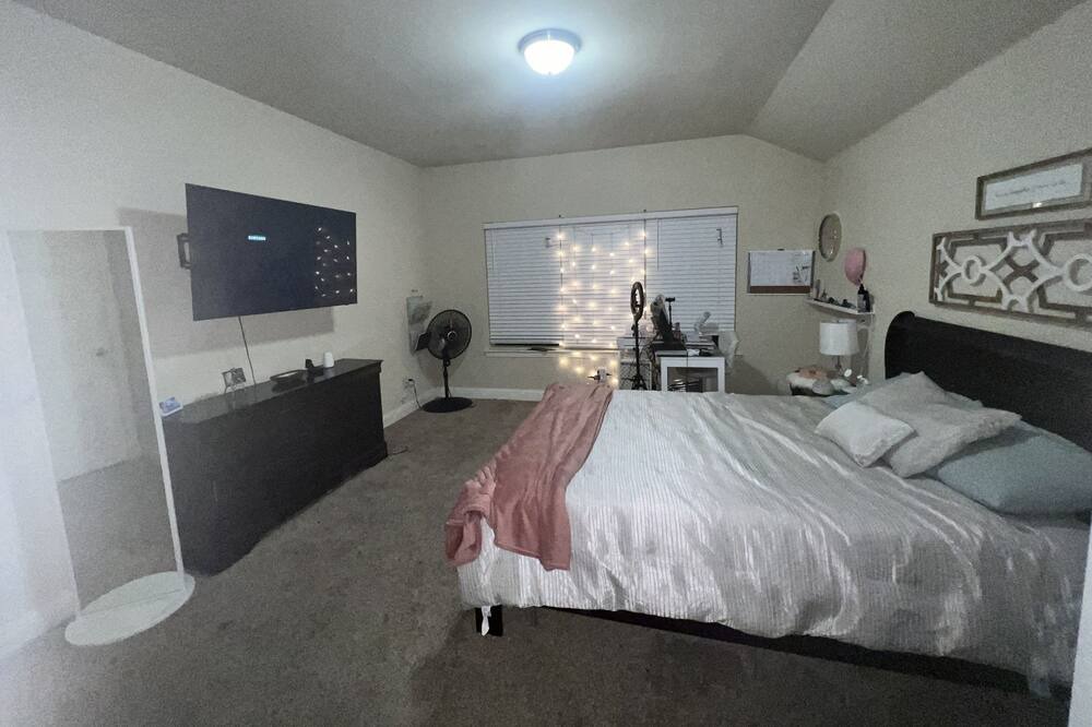 Photo of Bedroom in South Arlington