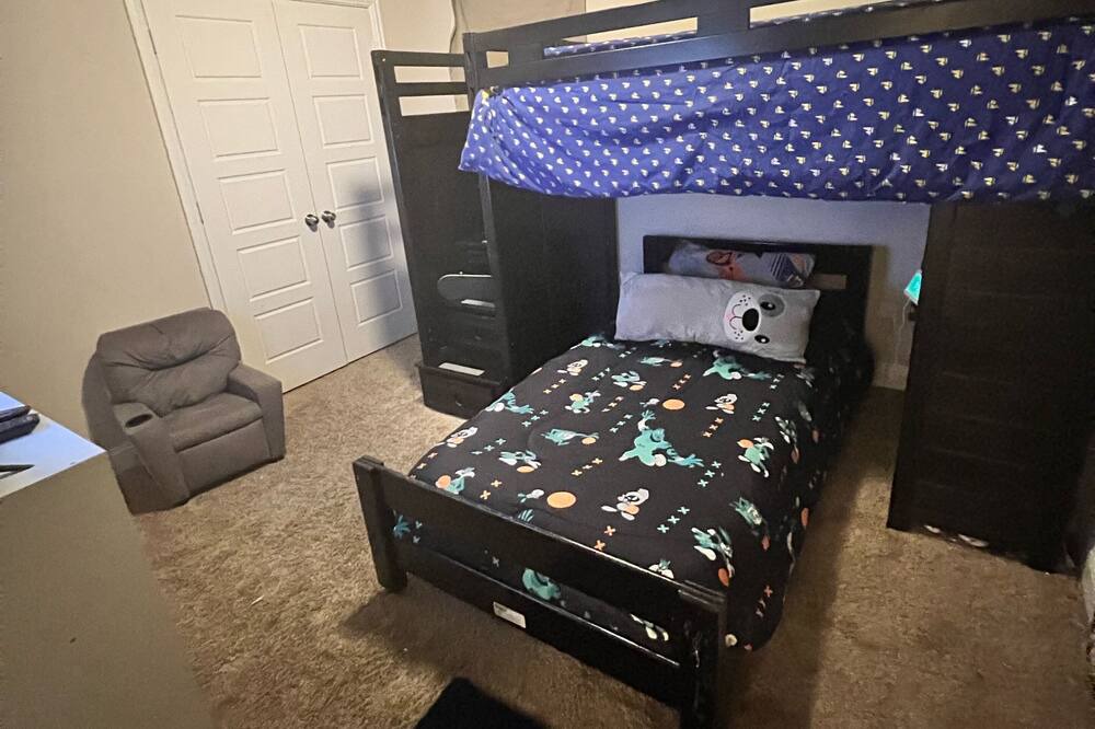 Photo of Bedroom in South Arlington