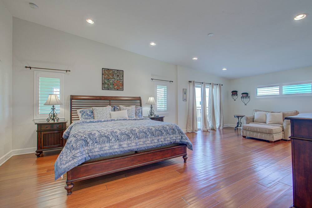 Photo of Bedroom in Bradenton Beach