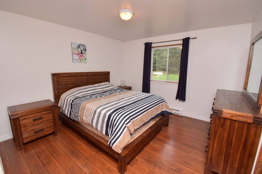 Photo of Bedroom in Lac-des-Plages