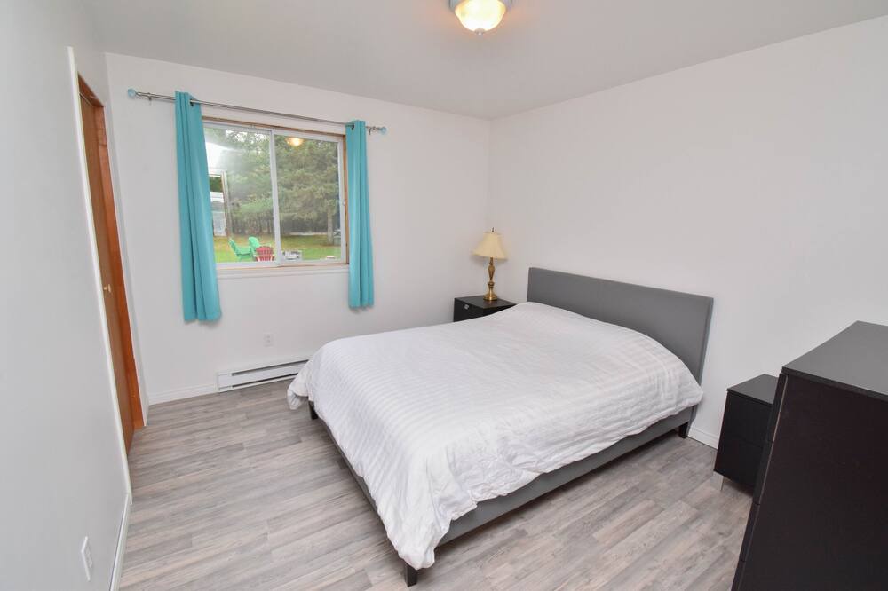 Photo of Bedroom in Lac-des-Plages