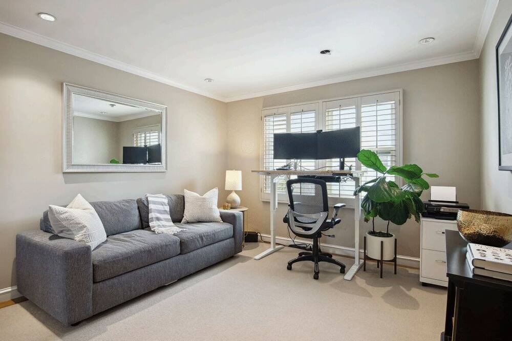 Photo of Livingroom in Cow Hollow
