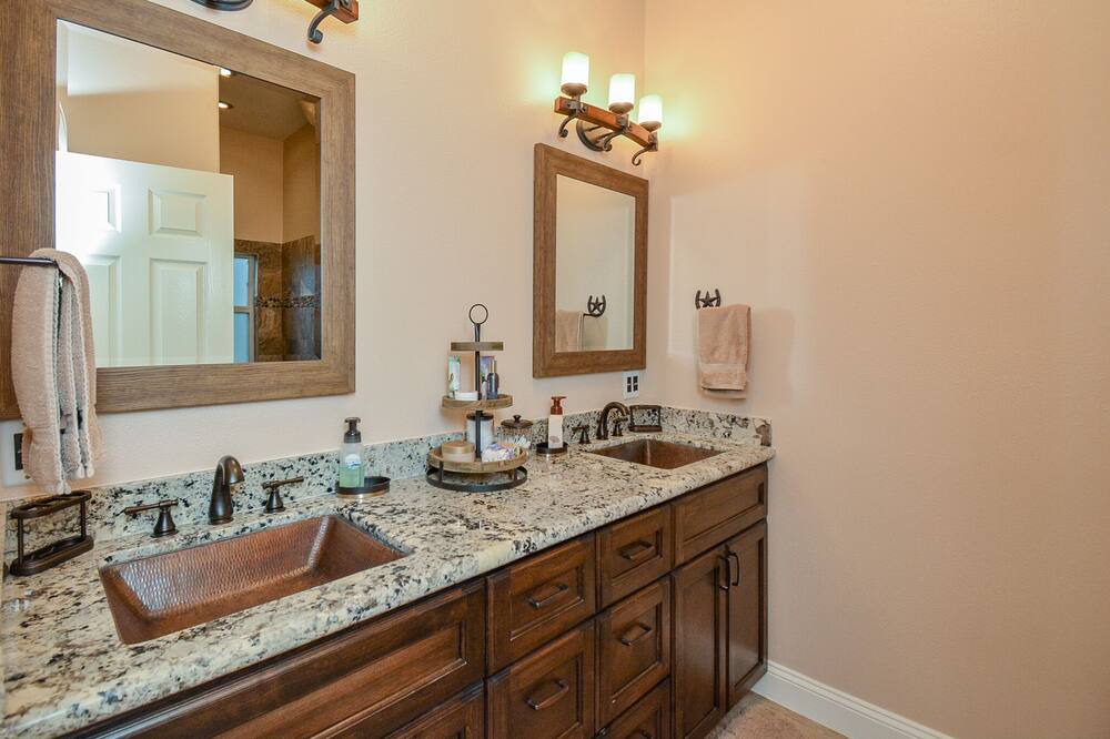 Photo of Bathroom in Brazoria