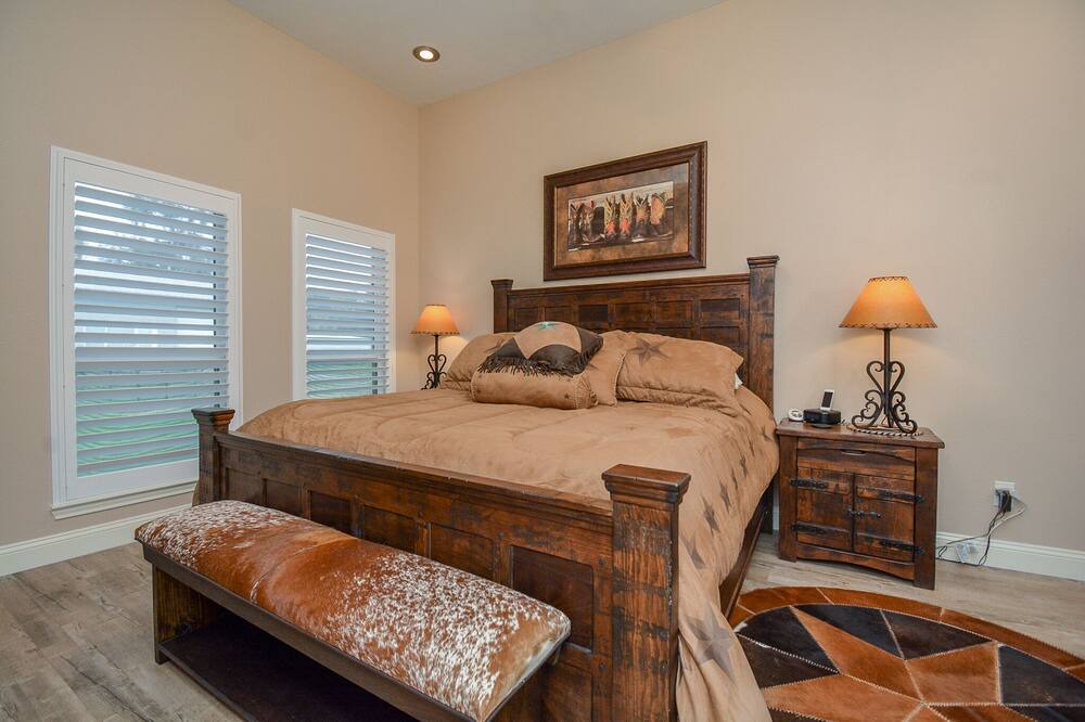 Photo of Bedroom in Brazoria