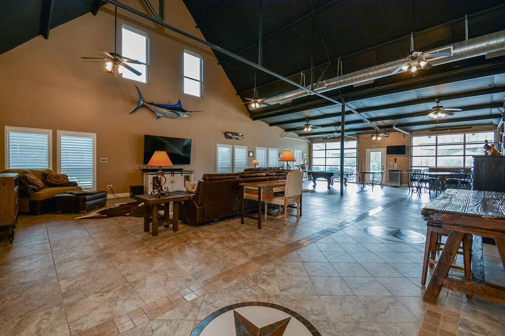 Photo of Livingroom in Brazoria