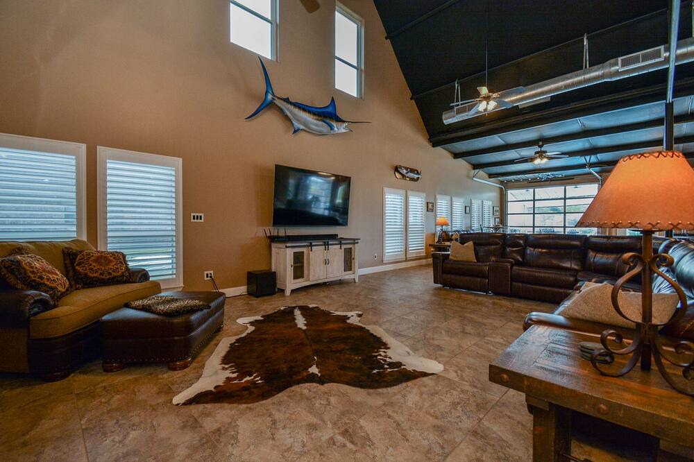 Photo of Livingroom in Brazoria