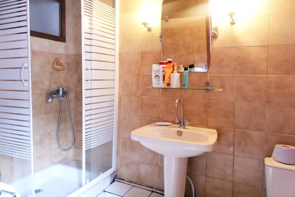 Photo of Bathroom in Sassetot-le-Mauconduit
