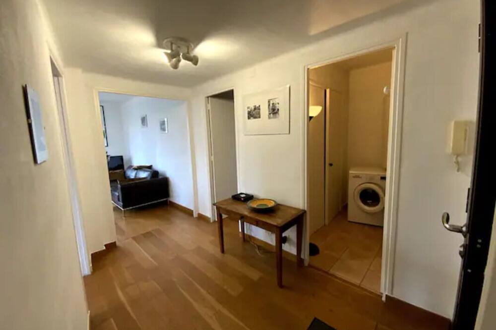 Photo of Livingroom in Les Arceaux