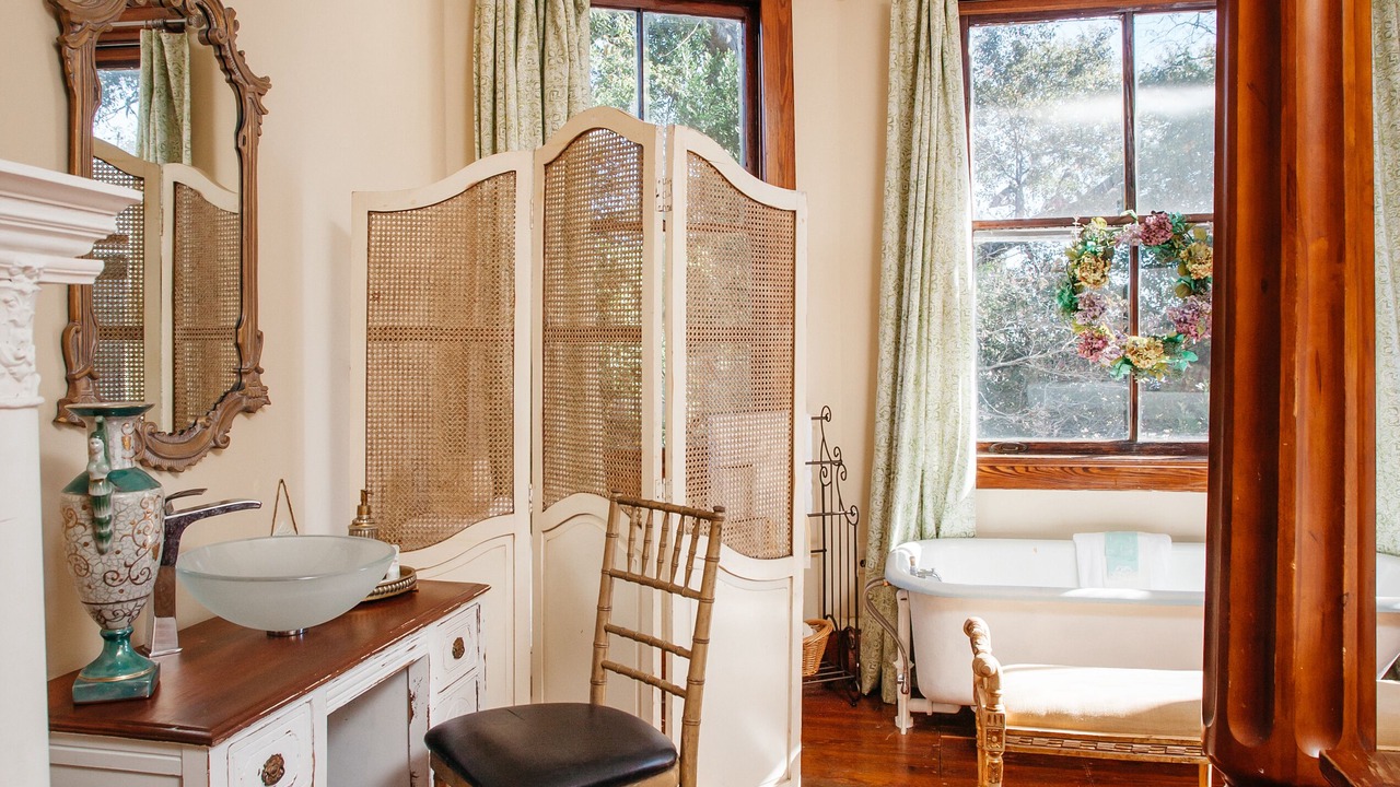 Photo of Bathroom in Lyons