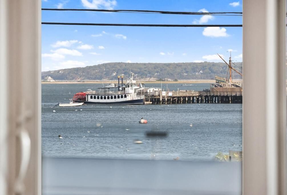 Photo of Bedroom in Plymouth Cultural District