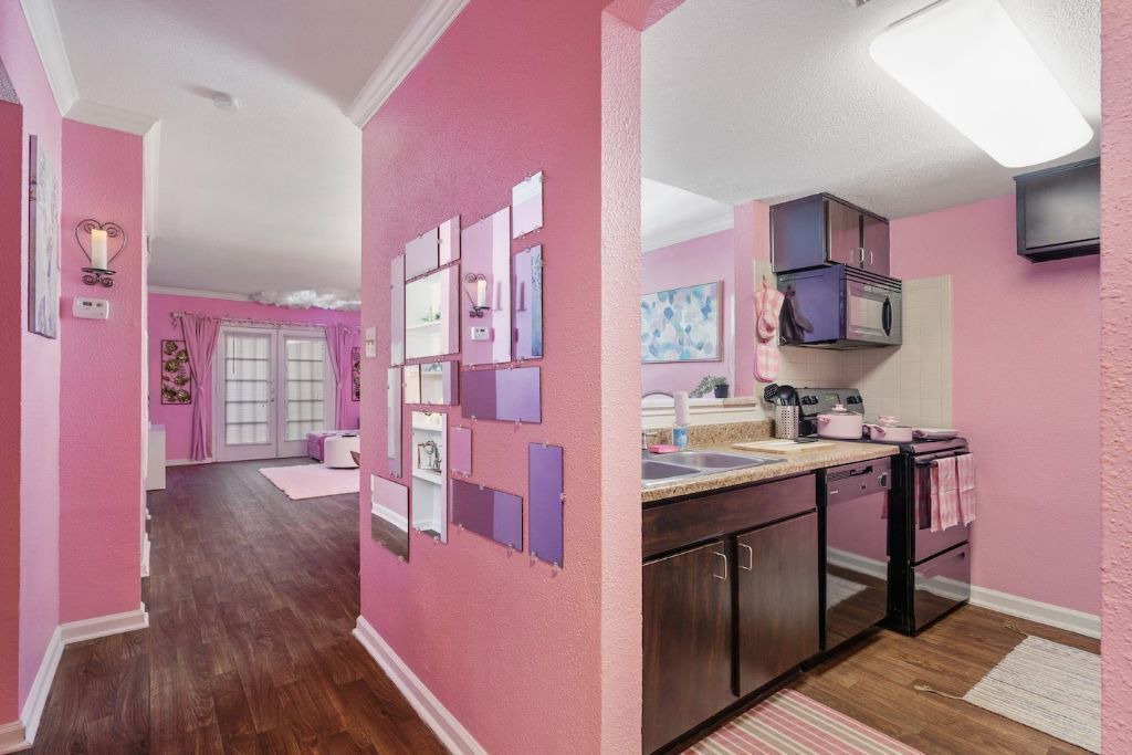 Photo of Kitchen in Greenway Plaza-Upper Kirby
