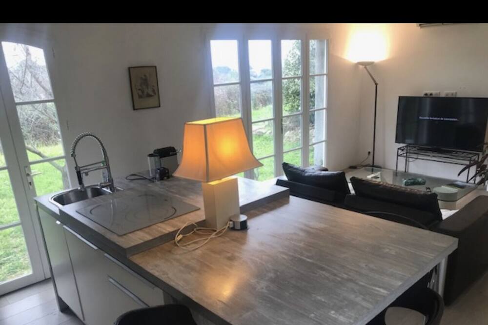 Photo of Bedroom in Saint-Jacques