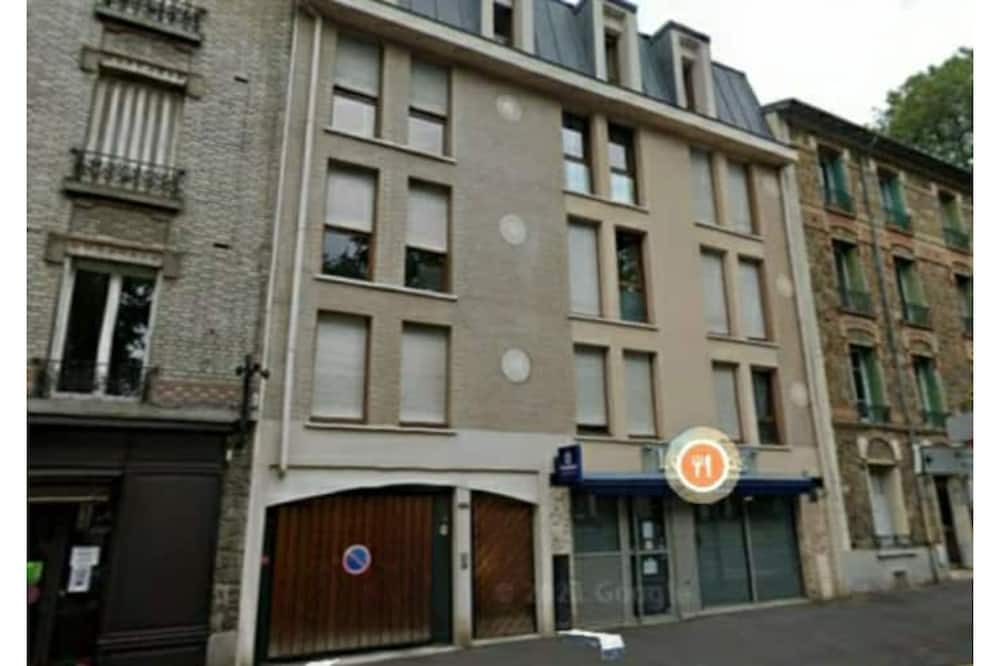 Photo of Outdoor in Chaville