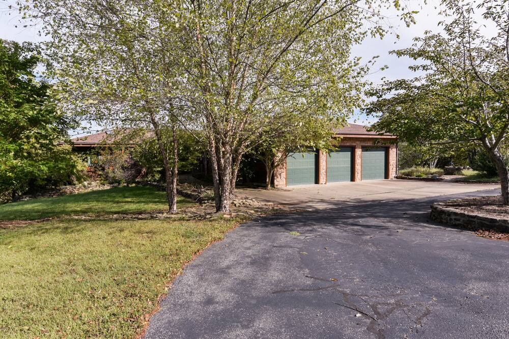 Photo of Outdoor in Shell Knob