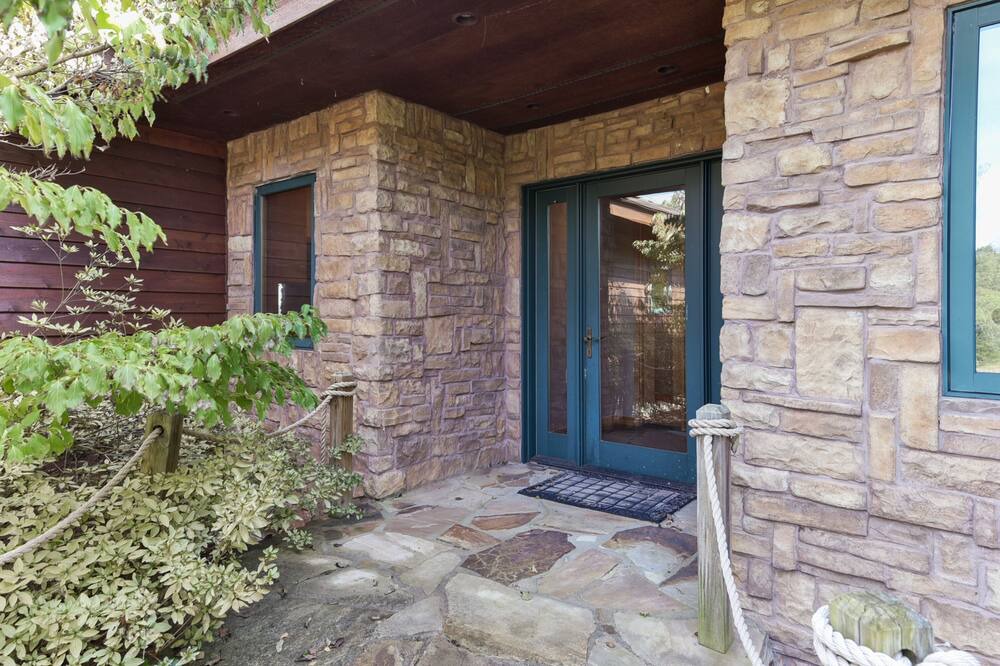 Photo of Others in Shell Knob