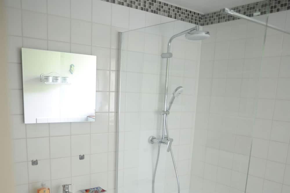 Photo of Bathroom in Bonneuil-en-Valois