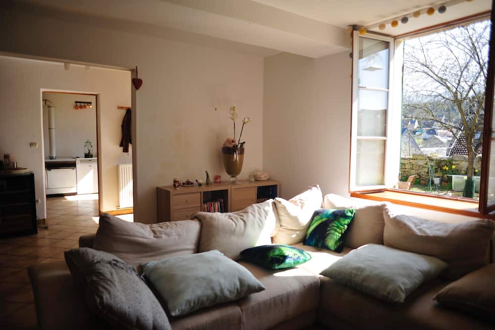 Photo of Livingroom in Bonneuil-en-Valois