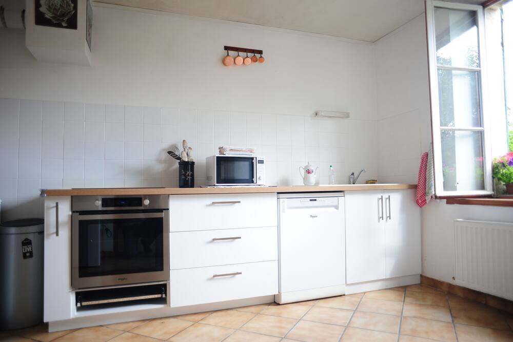 Photo of Kitchen in Bonneuil-en-Valois