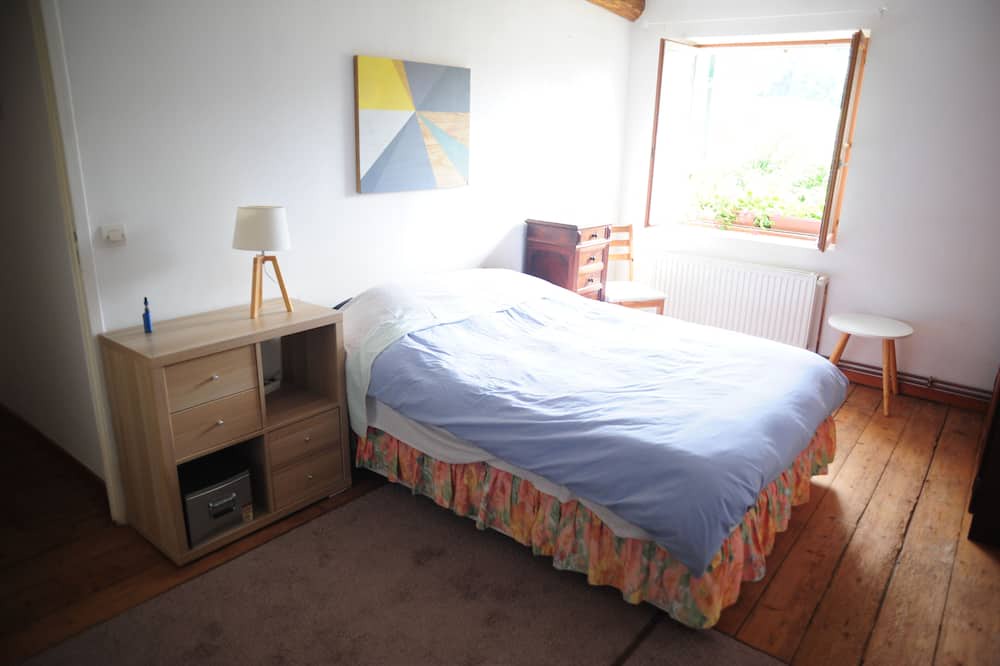 Photo of Bedroom in Bonneuil-en-Valois