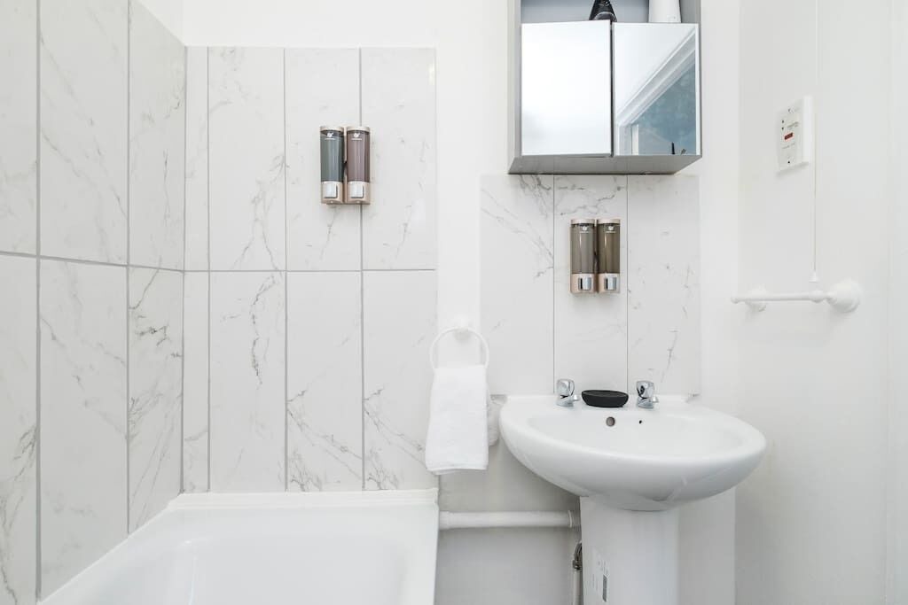 Photo of Others in Aveley