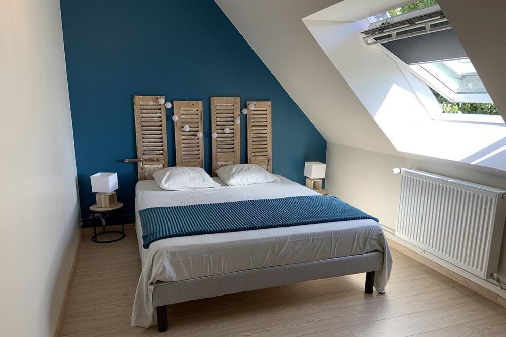 Photo of Bedroom in Bordeaux-Saint-Clair