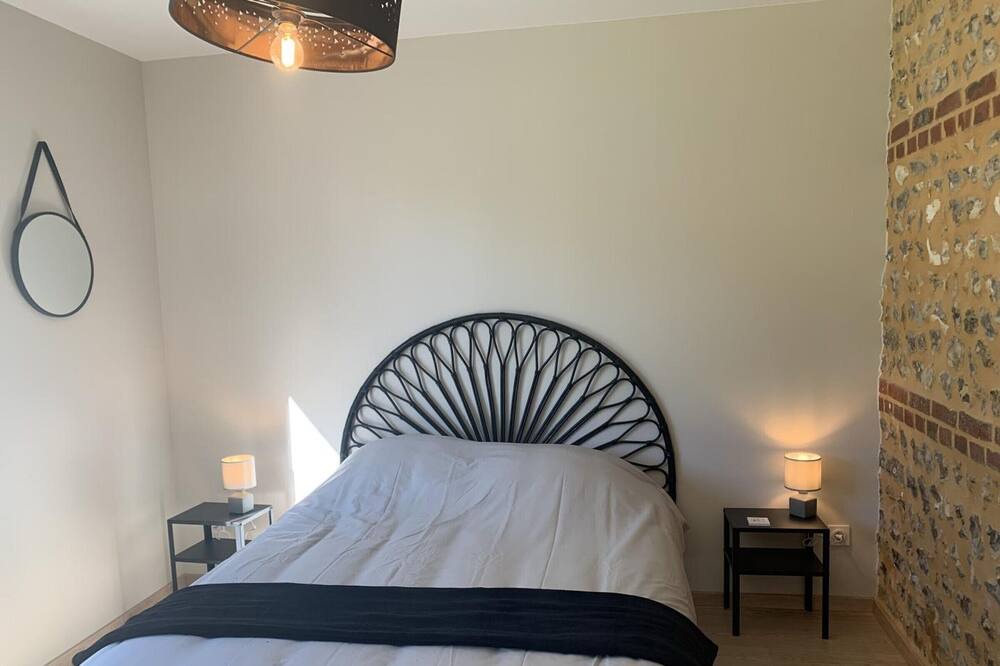 Photo of Bedroom in Bordeaux-Saint-Clair