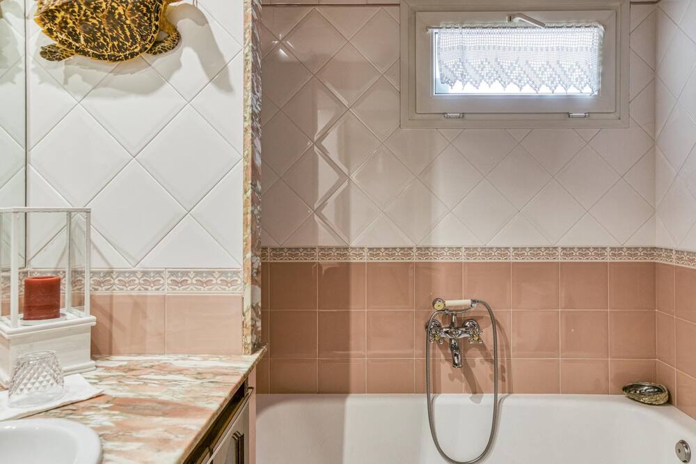 Photo of Bathroom in Begur
