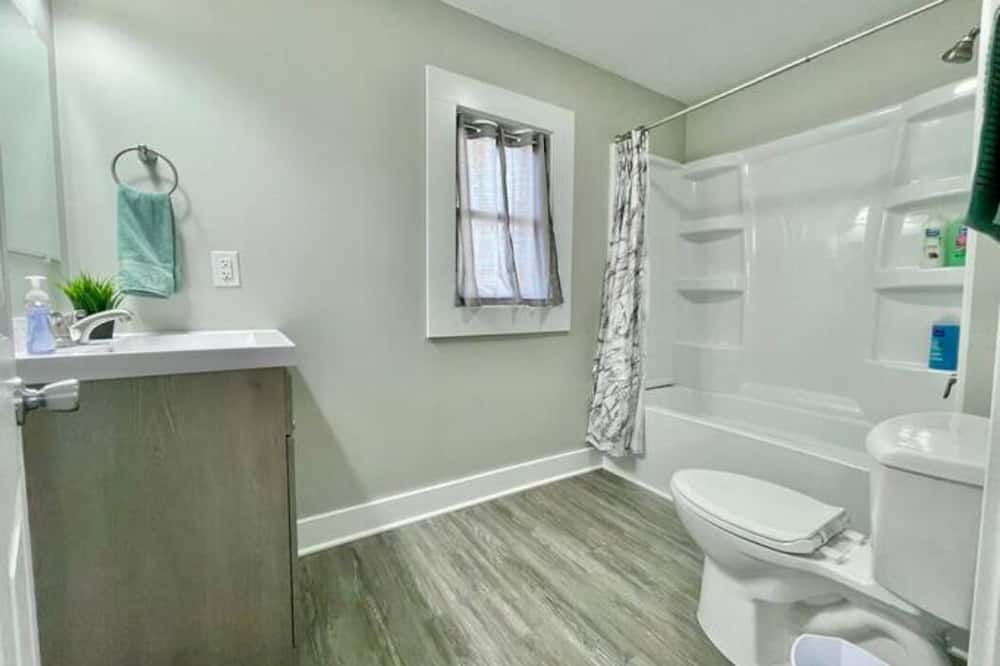 Photo of Bathroom in Franklin