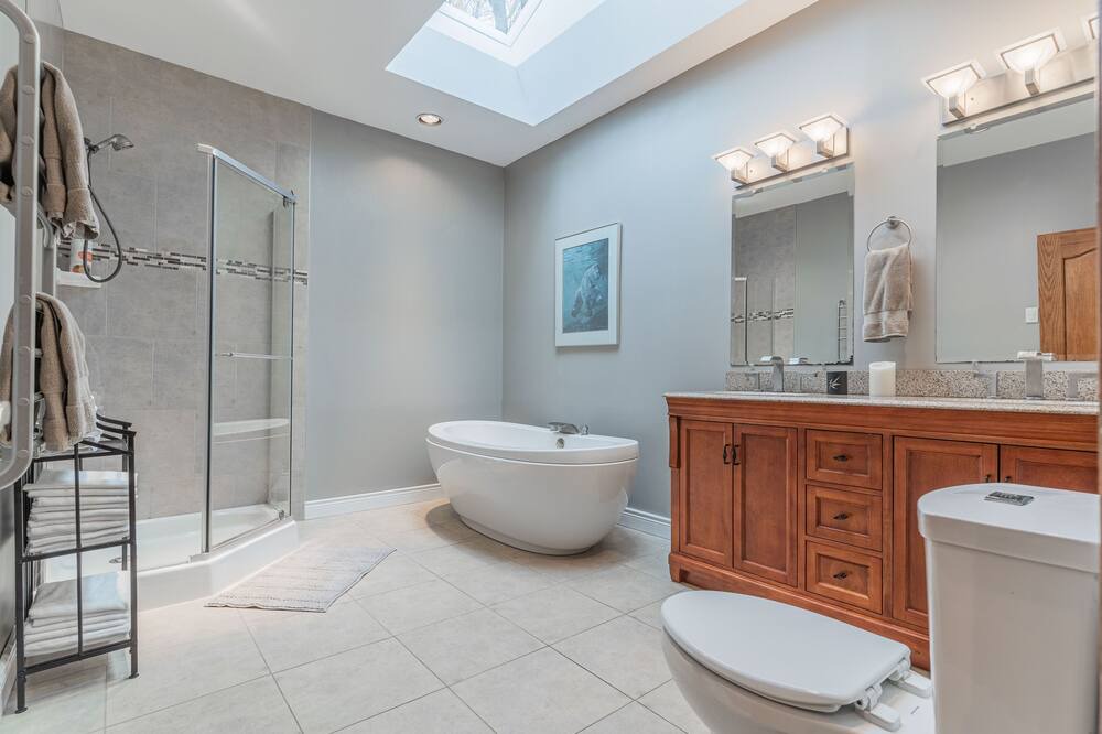 Photo of Bathroom in Innisfil