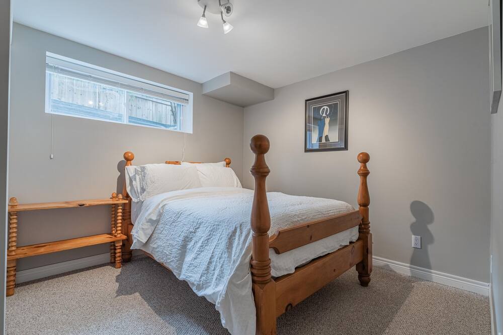 Photo of Bedroom in Innisfil