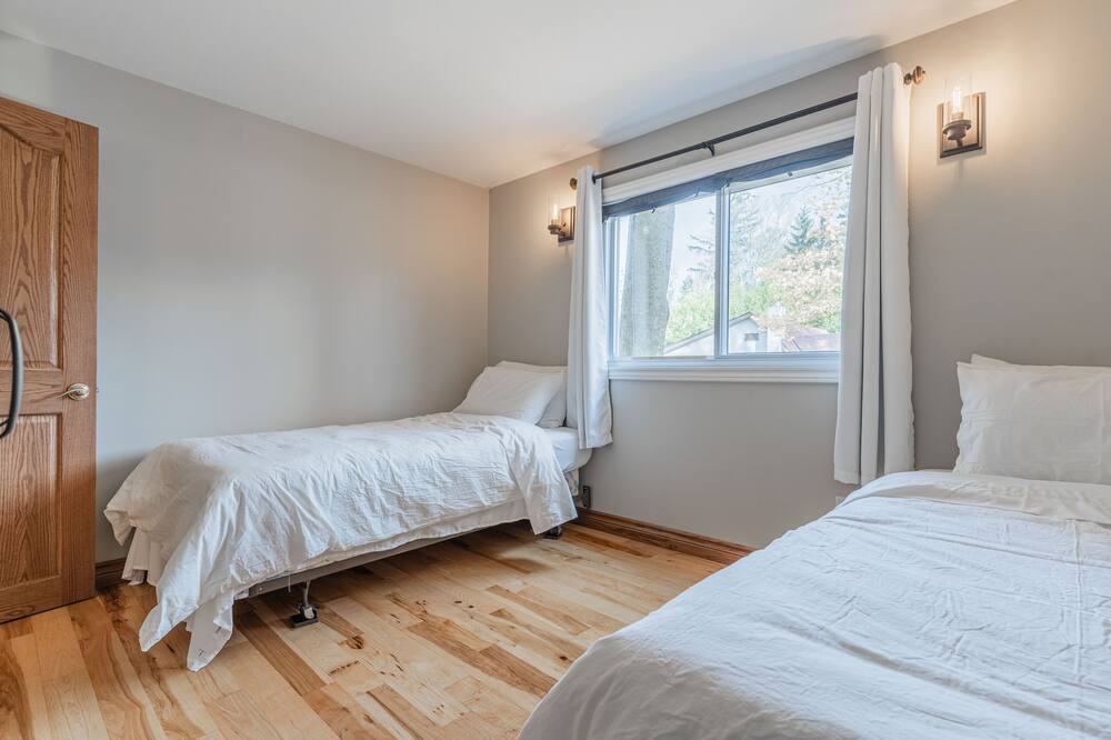 Photo of Bedroom in Innisfil